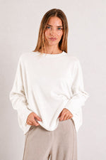Load image into Gallery viewer, Maglia morbida con taschine