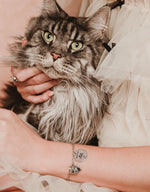 Load image into Gallery viewer, Bracciale Gatto di Alice “Siamo tutti matti!”