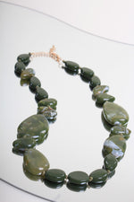 Load image into Gallery viewer, Collana lunga effetto marmorizzato