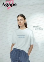 Load image into Gallery viewer, T-shirt donna "Credo nel fastidio a prima vista"