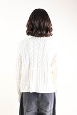 Carica l'immagine nel visualizzatore di Gallery, Maglione lavorazione a trecce