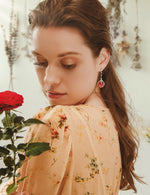 Carica l'immagine nel visualizzatore di Gallery, Orecchini dell’amore e dell’amicizia “Rosa”