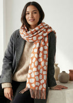 Load image into Gallery viewer, Pashmina reversibile con motivo a pecora