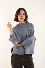 Load image into Gallery viewer, Maglia con maniche decorate da paillettes