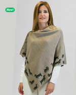 Carica l'immagine nel visualizzatore di Gallery, Poncho con stampe di bassotti