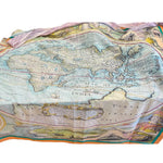Carica l'immagine nel visualizzatore di Gallery, Sciarpa "Mappa del mondo"