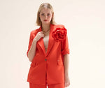 Carica l'immagine nel visualizzatore di Gallery, Giacca blazer con spilla a fiore
