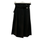 Carica l'immagine nel visualizzatore di Gallery, Gonnellone a vita alta di Lisa Kott curvy style, color nero.