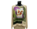 Carica l'immagine nel visualizzatore di Gallery, Maglia con fondo flowers