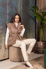 Load image into Gallery viewer, Gilet Chic
