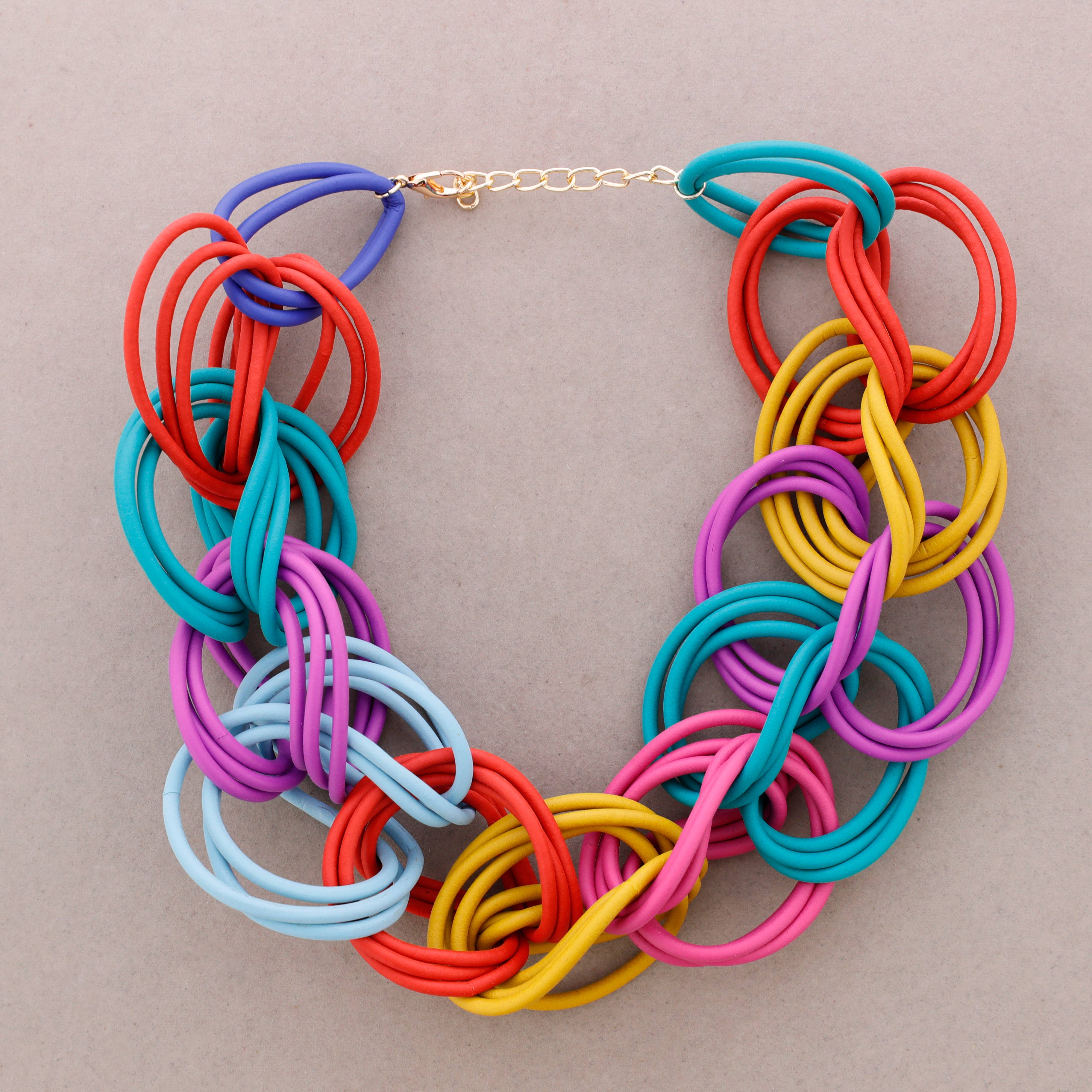 Collana con maglie in Gomma