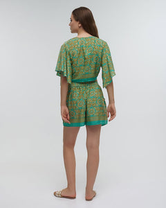 Completo top e shorts