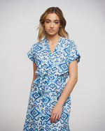 Load image into Gallery viewer, Abito/Kimono con cintura
