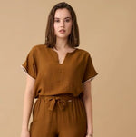 Carica l'immagine nel visualizzatore di Gallery, Blusa con passamaneria
