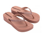 Carica l'immagine nel visualizzatore di Gallery, IPANEMA MESH CHIC PLATFORM
