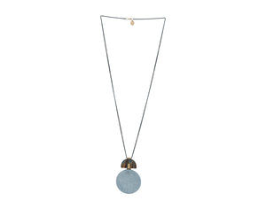 Collana con pendente a disco