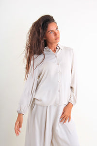 Camicia con maniche arricciate