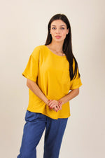 Carica l&#39;immagine nel visualizzatore di Gallery, T-shirt con tasca effetto stropicciato

