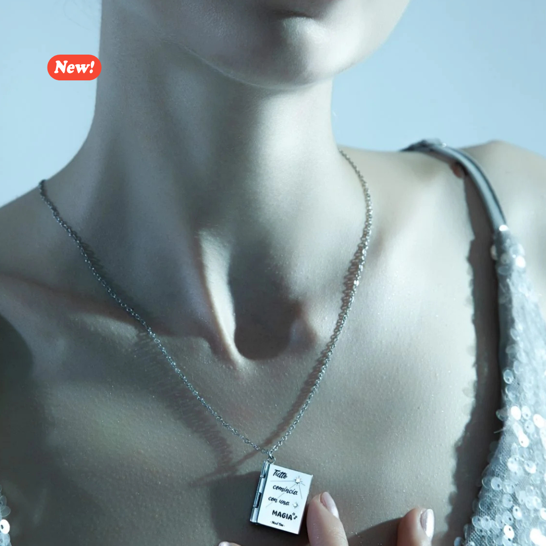 Collana portafoto “Libro di magia”