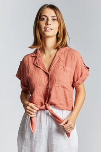 Camicia allacciata