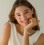 Load image into Gallery viewer, Bracciale rigido “Sorridi sempre”
