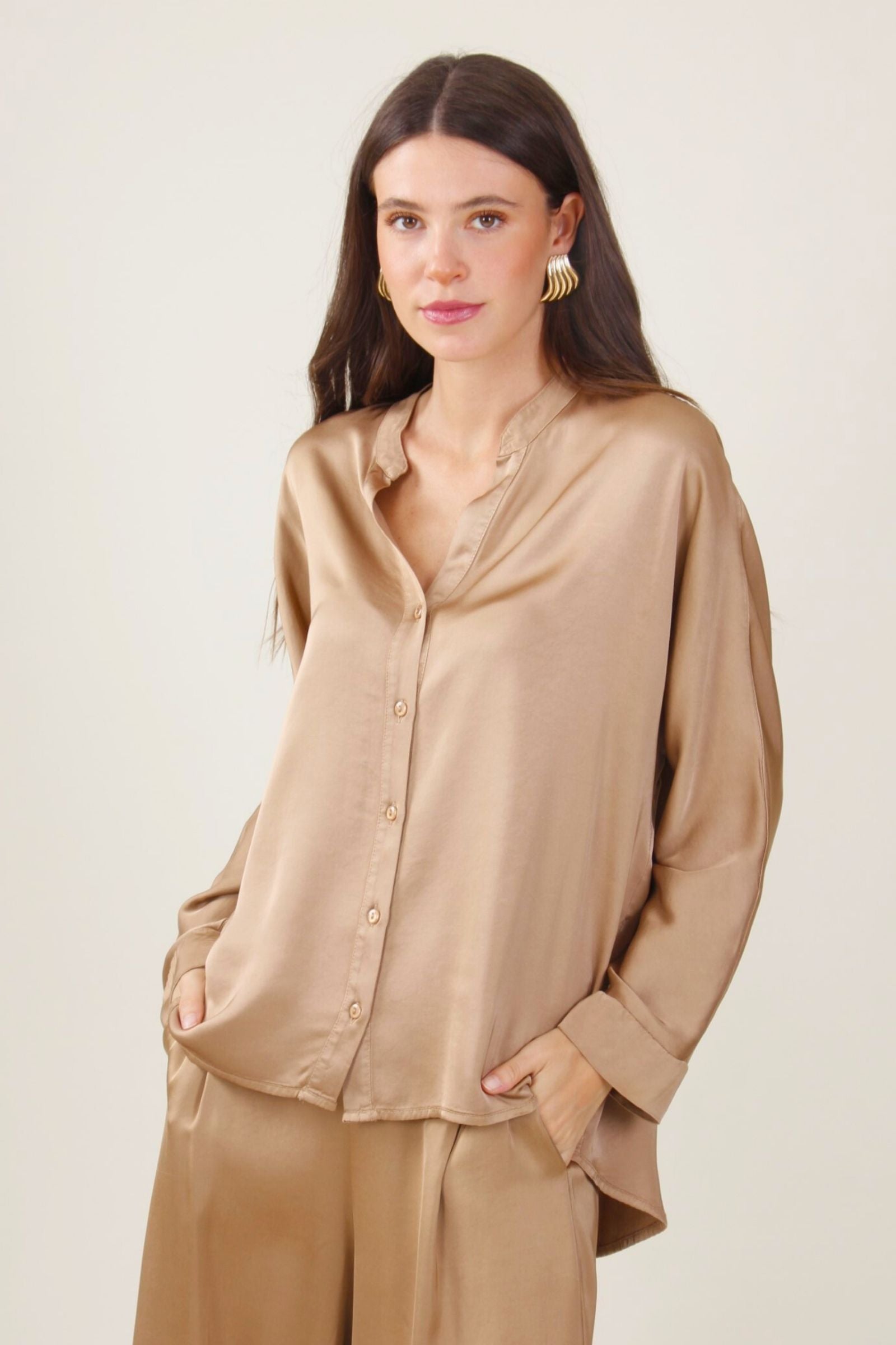 Camicia satin alla coreana