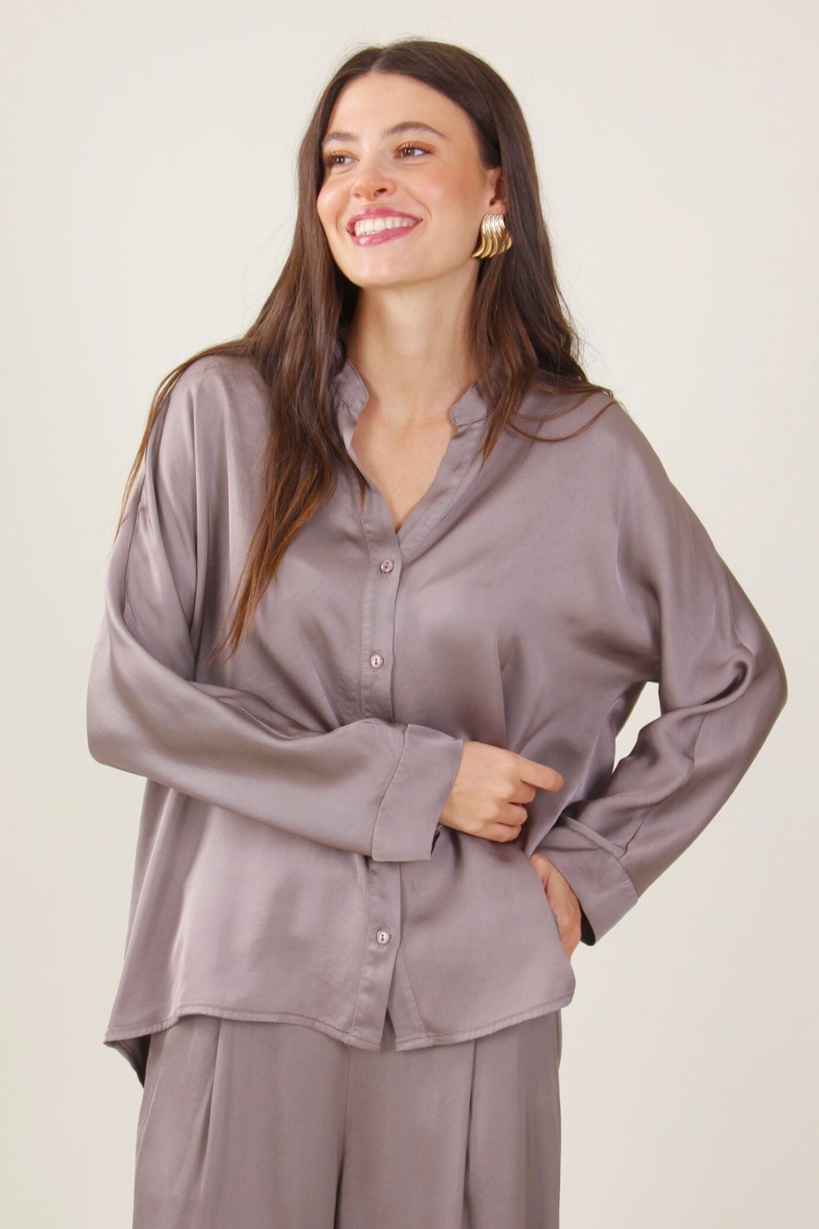 Camicia satin alla coreana