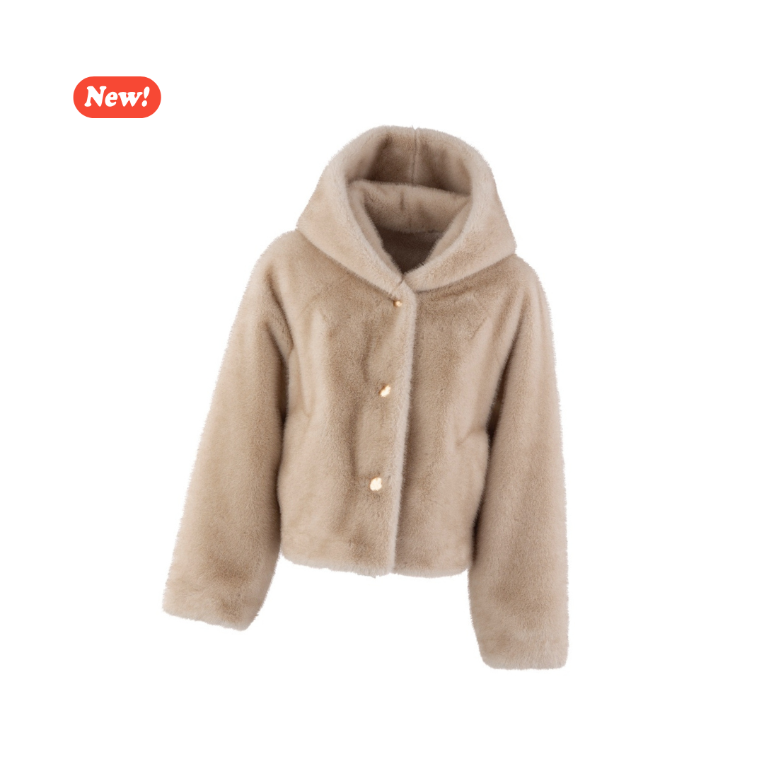 Cappotto in ecopelliccia con cappuccio