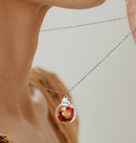 Load image into Gallery viewer, Collana dell’amore e dell’amicizia “Rosa”
