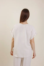 Carica l&#39;immagine nel visualizzatore di Gallery, Blusa di lino scollo a V
