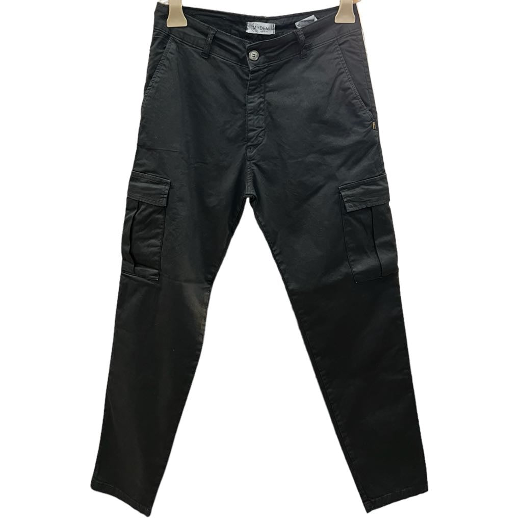 Pantaloni cargo