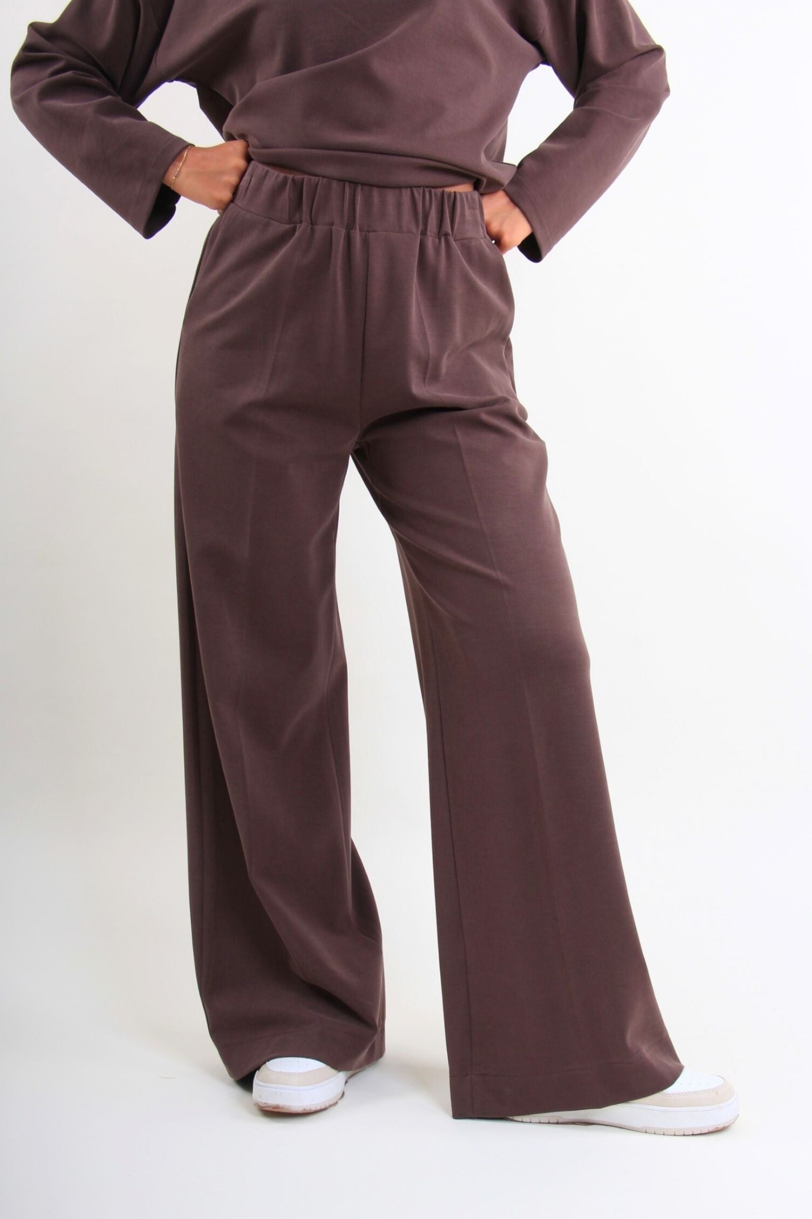 Pantaloni felpati a gamba larga