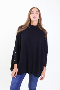 Maglia con bottoni decorativi