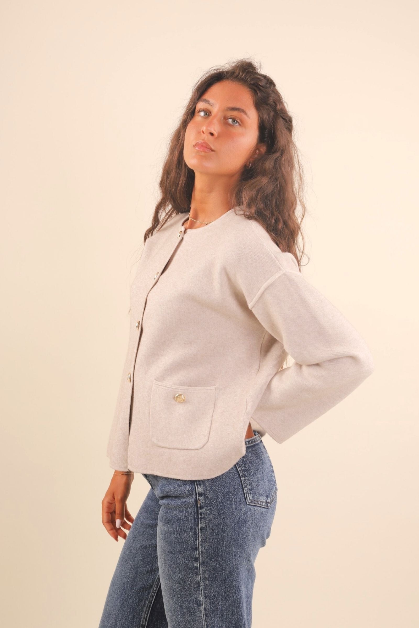 Cardigan con bottoni dorati