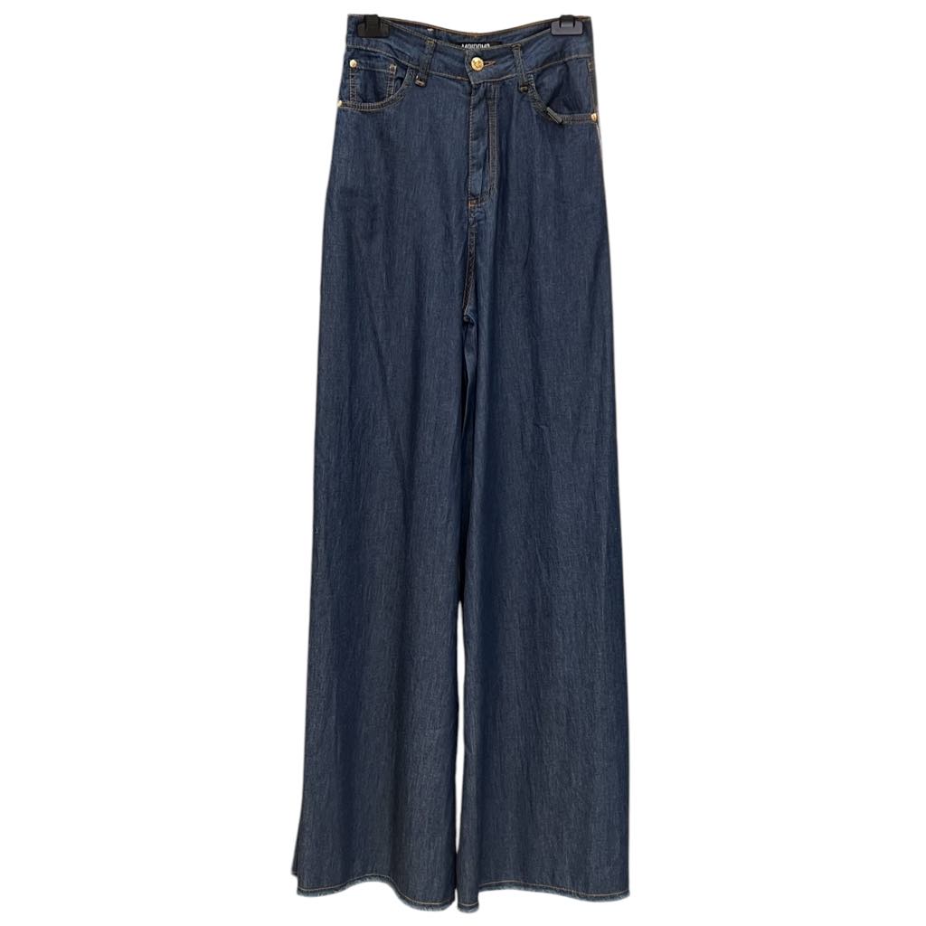 Jeans in chambray
