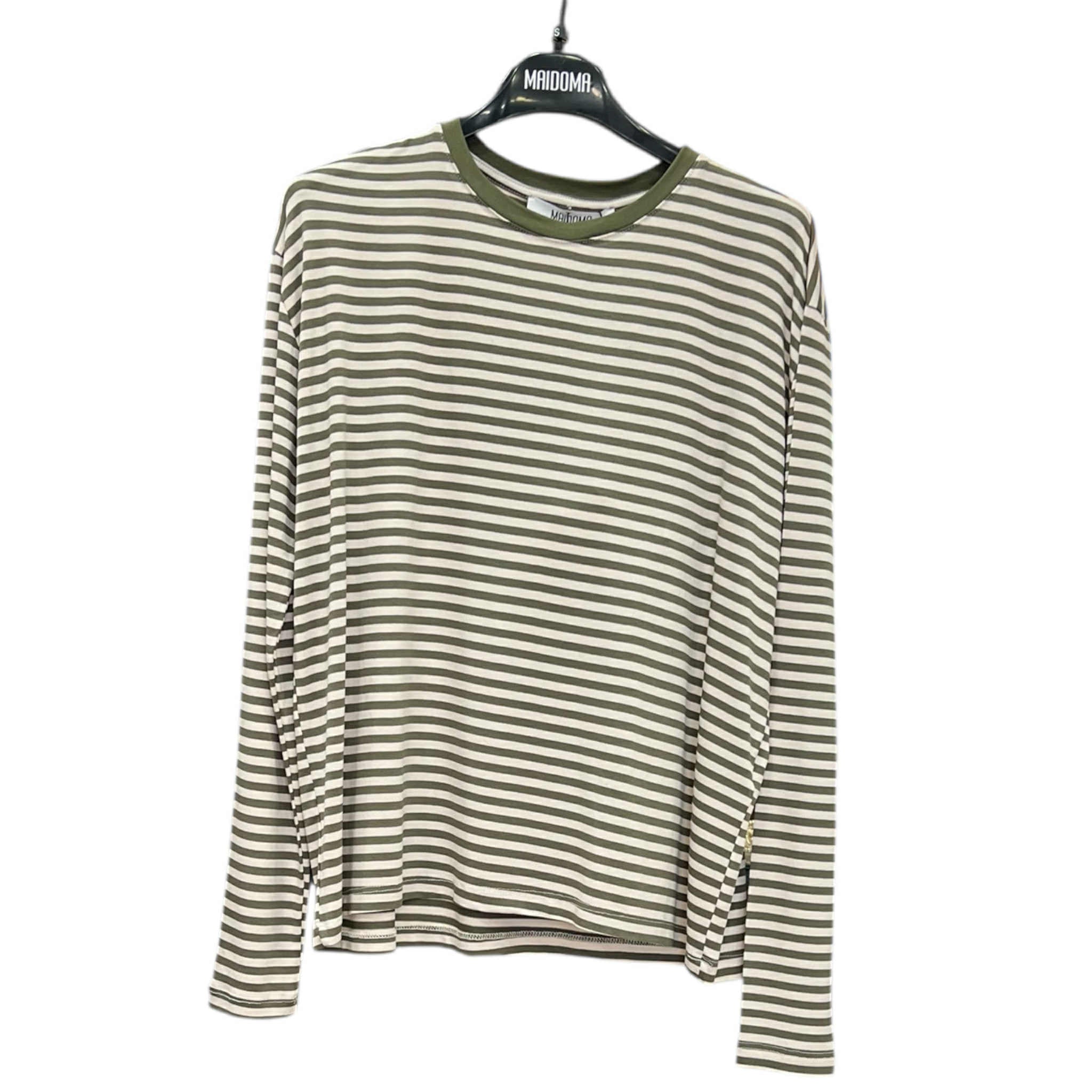 Maglia a maniche lunghe con spilla