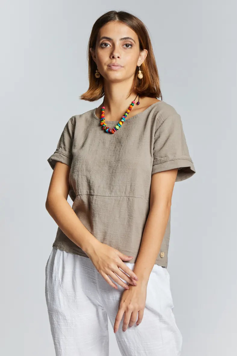 Maglia in lino con bottoni