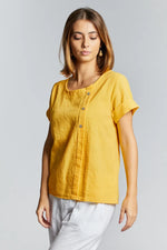 Load image into Gallery viewer, Maglia in lino con bottoni II
