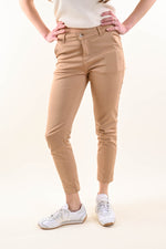 Carica l'immagine nel visualizzatore di Gallery, Pantaloni chino con tasche alla francese
