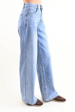 Carica l'immagine nel visualizzatore di Gallery, Jeans regular fit
