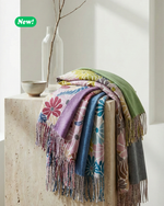 Load image into Gallery viewer, Pashmina reversibile con stampa floreale retrò
