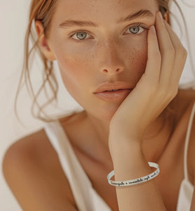 Bracciale rigido “L’essenziale è invisibile agli occhi”