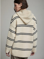 Carica l'immagine nel visualizzatore di Gallery, Cappotto in maglia trasformabile

