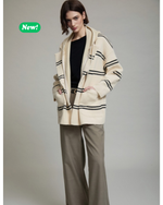 Carica l'immagine nel visualizzatore di Gallery, Cappotto in maglia trasformabile
