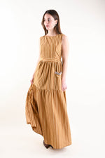 Carica l'immagine nel visualizzatore di Gallery, Abito a righe con balze
