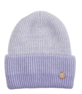 Cappello con risvolto