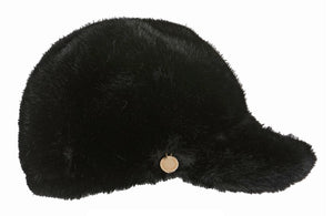 Cappello con visiera in ecopelliccia