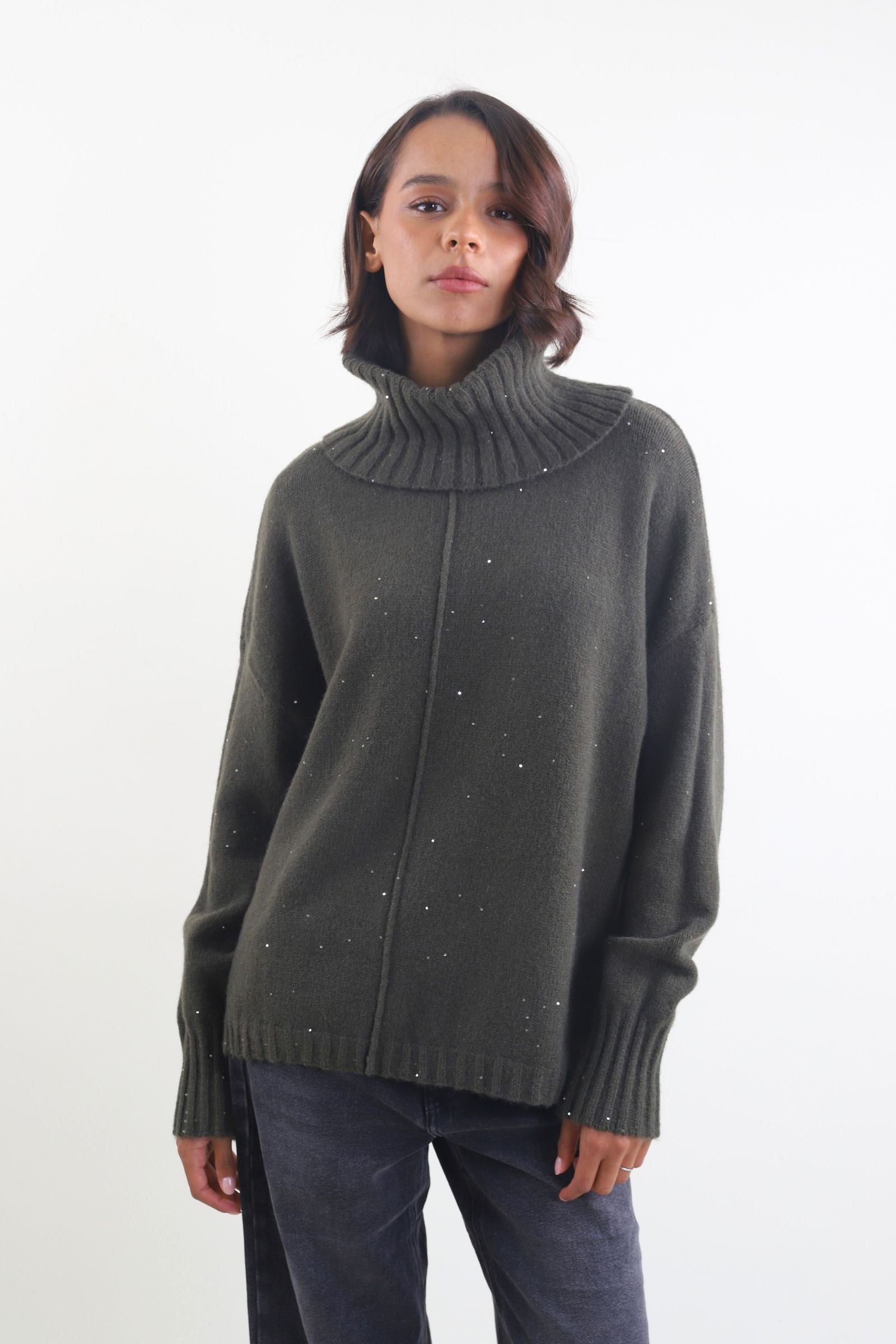 Maglione con collo alto a coste