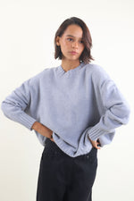 Carica l&#39;immagine nel visualizzatore di Gallery, Maglione a girocollo con paillettes
