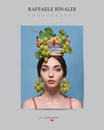 Carica l'immagine nel visualizzatore di Gallery, T-shirt “Regina con uva bianca”

